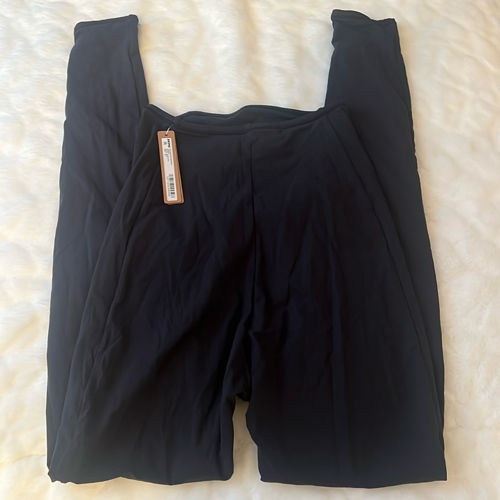 Skims fits everybody leggings